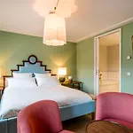 Hotel TWENTY EIGHT